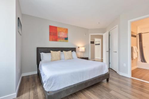 Seaport District Apartment | Private Apt Seaport with Gym