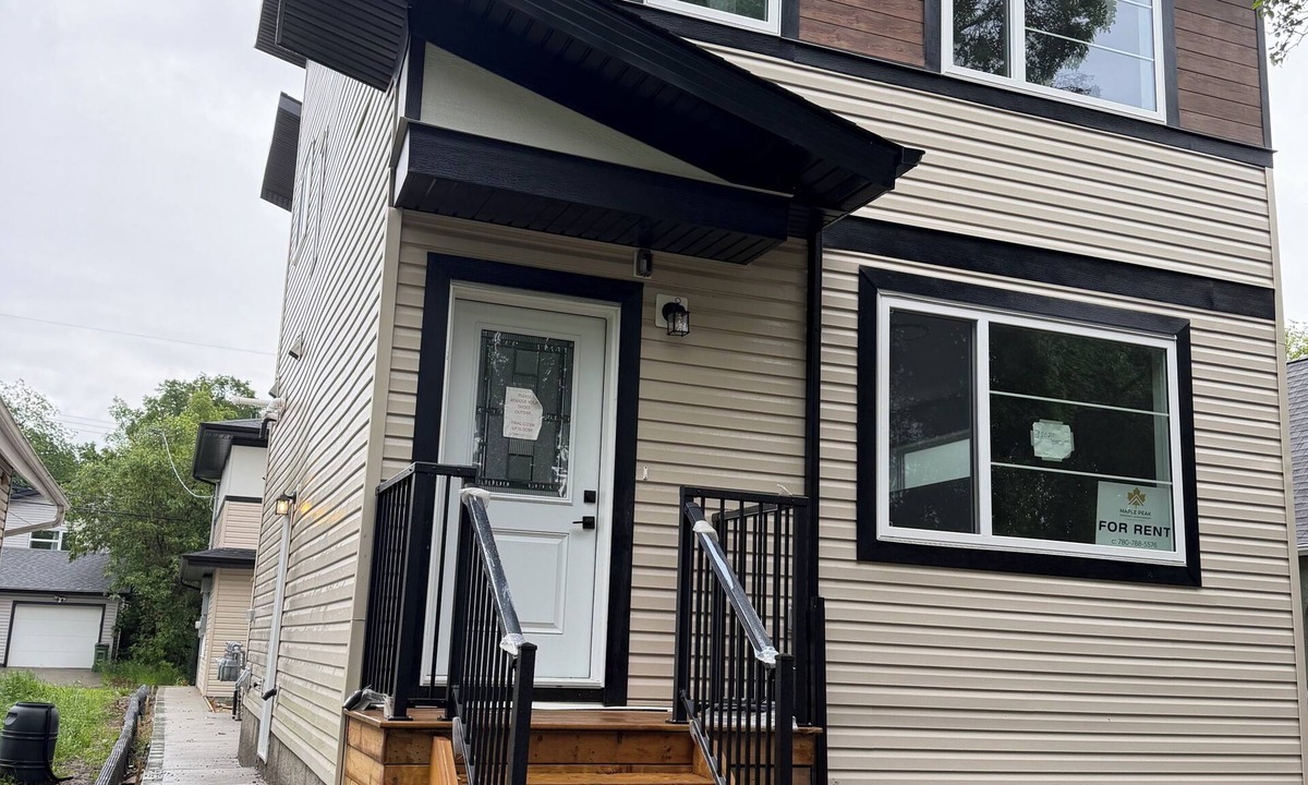 North Central Edmonton House | Private Basement Suite Near NAIT & Downtown