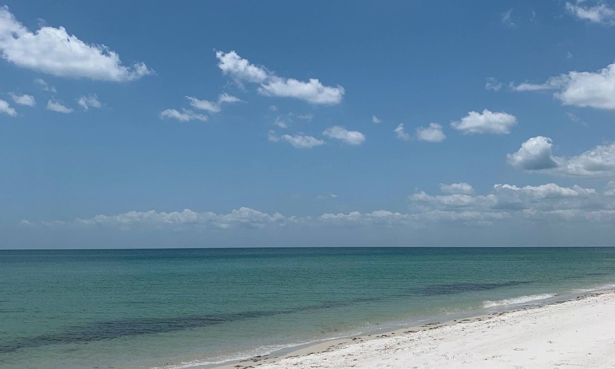Vanderbilt Beach Condo | Private Beach Access Condo - Vanderbilt Beach