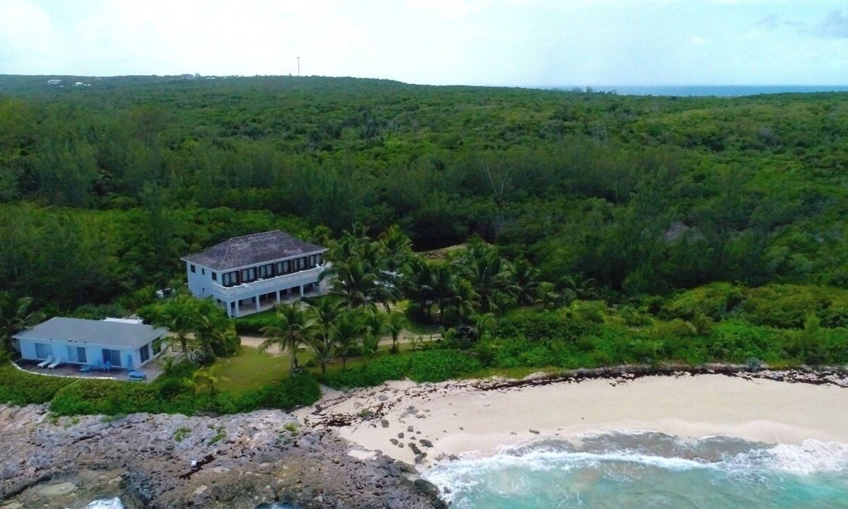 Governor's Harbour House | Private Beachfront Home w/Pool, Solar, Banks Rd, Walk to Restaurants