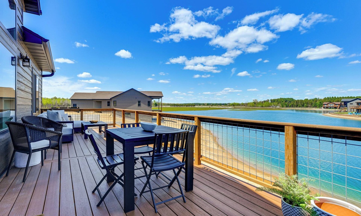 New Lisbon House | Private Beach & Game Room! Sunset Lake Group Hub