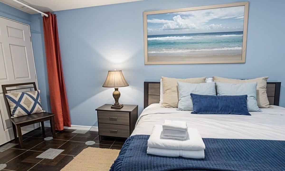 Queens Apartment | Private Beach Suite -Own Entrance & Bath- Free Parking - Near JFK