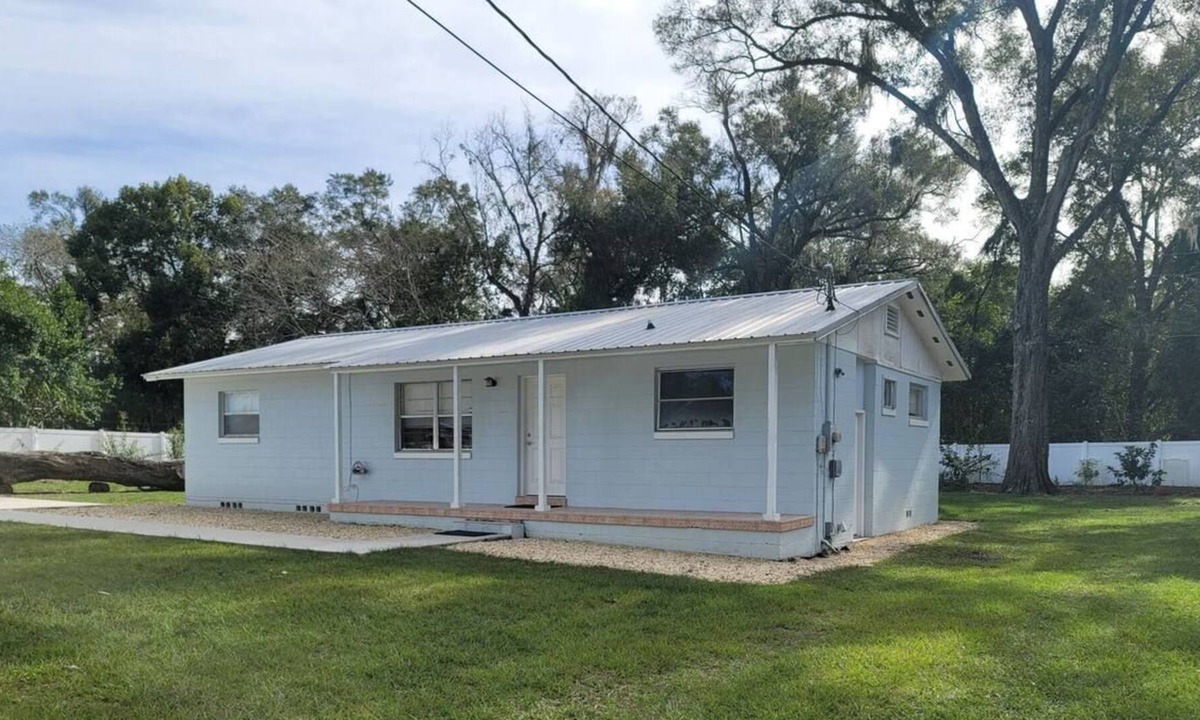 Fellowship House | Private & Beautiful - 3 BR Home - Fenced Backyard