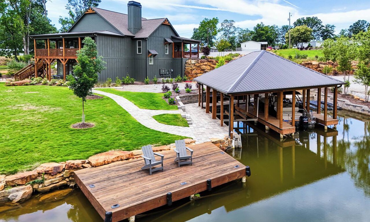 Shelby House | Private Boat Launch & Dock! Huge Lay Lake Retreat