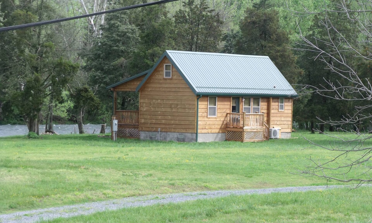Elizabethton Cabin | Private cabin on Watauga River
