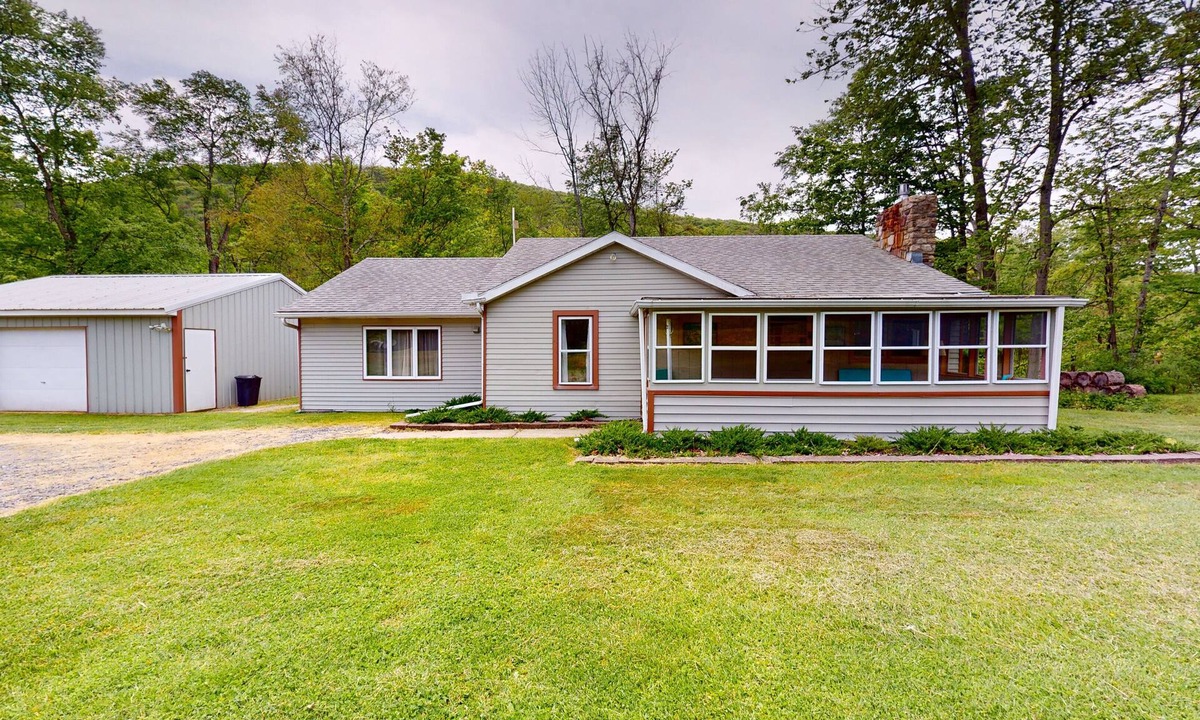 Gaines Cabin | Private Cabin walk to Pine Creek or hike PA Grand Canyon, Snowmobiling