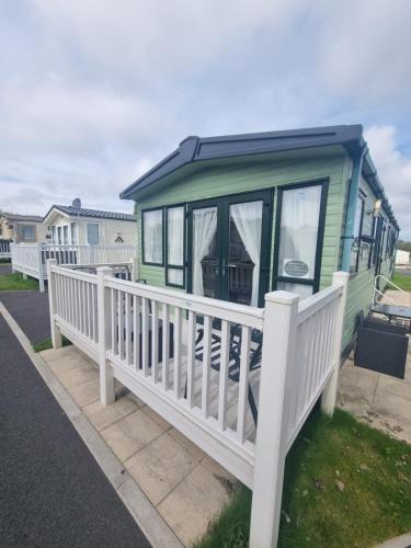 Blackpool Other | Private Caravan to Hire - Marton Mere Haven Holiday Village