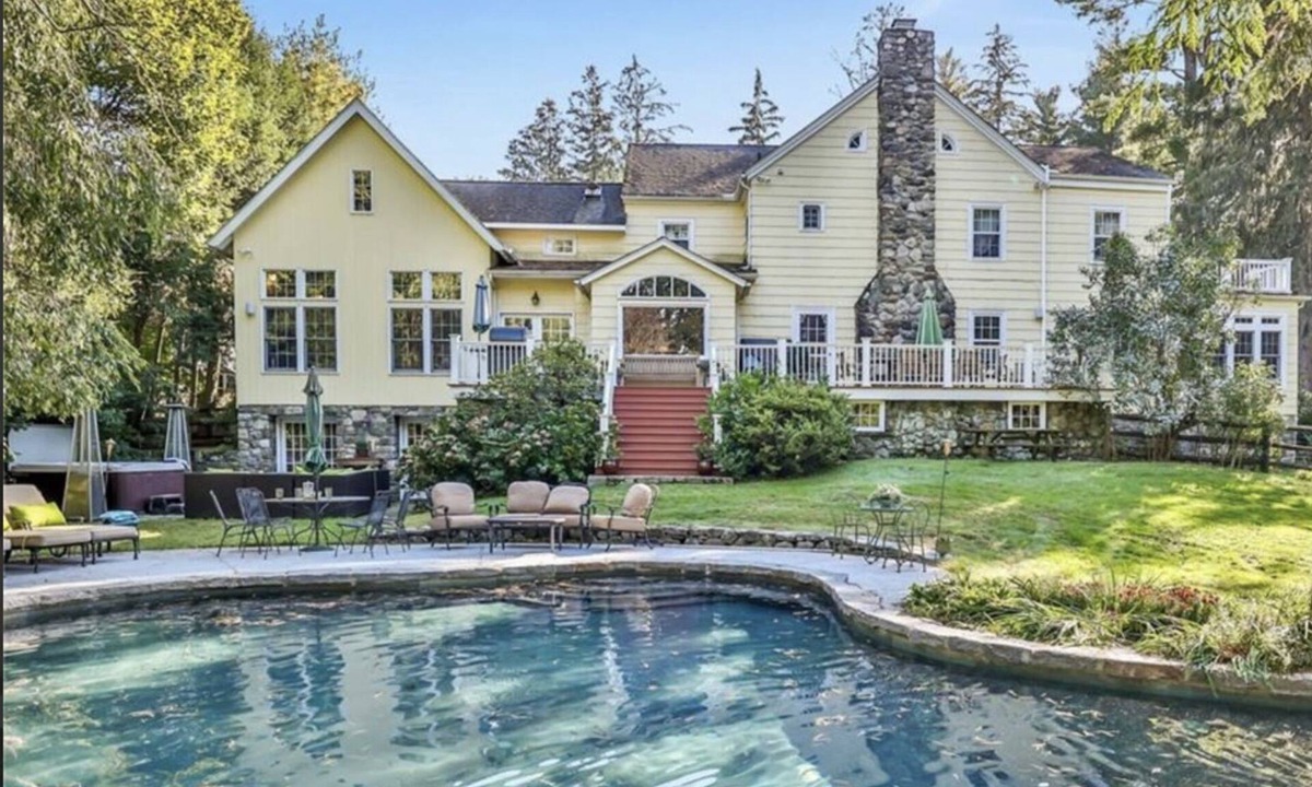 Thornwood House | Private Chic Modern Farmhouse Pool, HotTub, pool table, Sunsets, 6BR, Offices