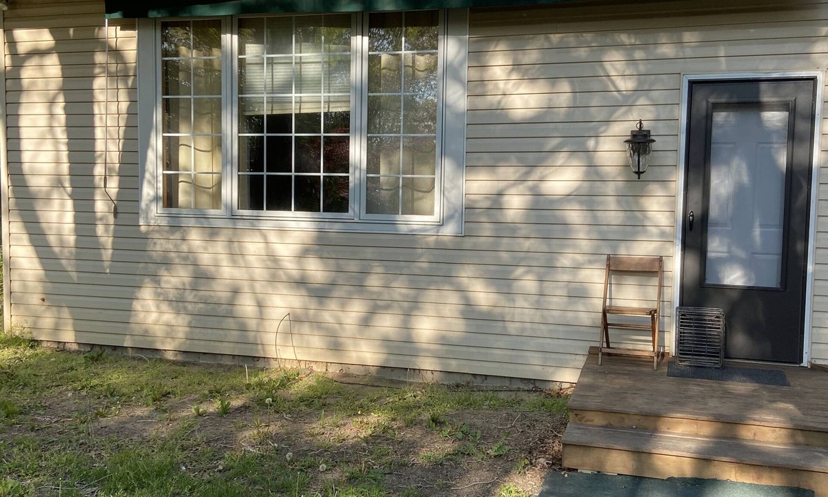 Long Island Apartment | Private Cottage
