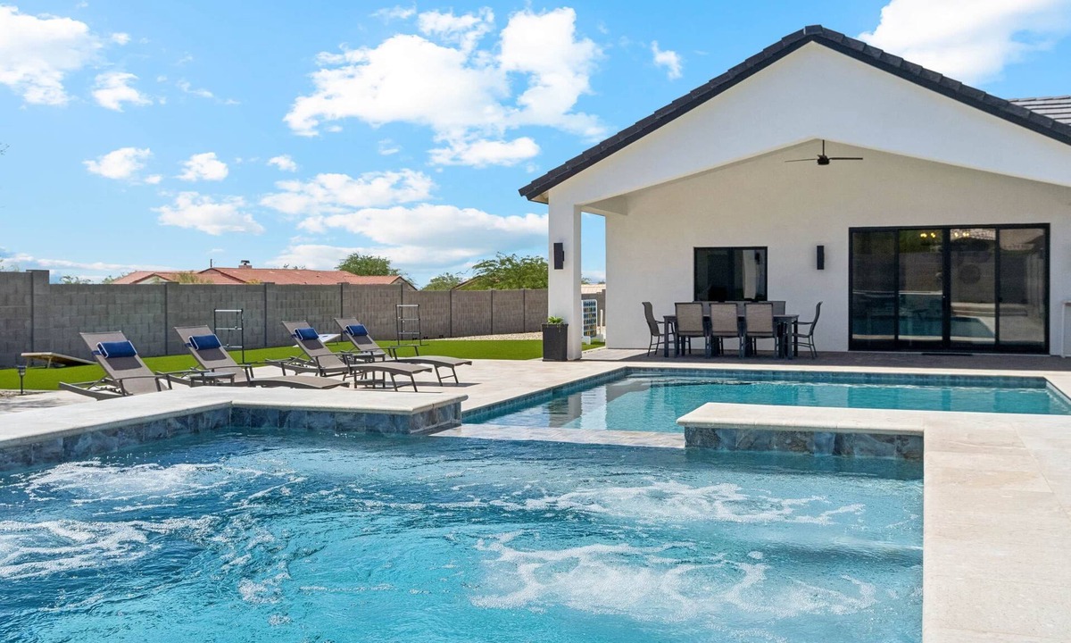 Desert View House | Private Desert Retreat | Pool, Spa & Hiking, Desert Mountain Haven
