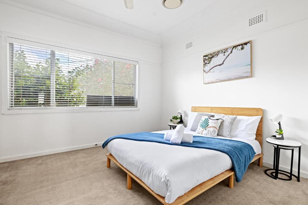Ryde House | Private Double Room - Central Location at Ryde - Shared Bathroom