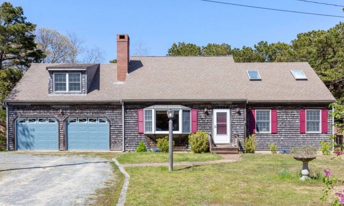 Campground Landing House | Private Eastham Home, 100 yards to a private beach