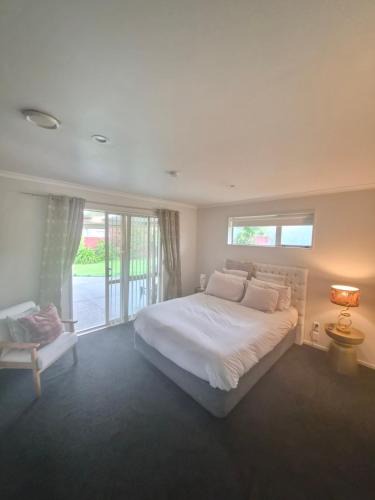 Rolleston House | Private Ensuite Room
