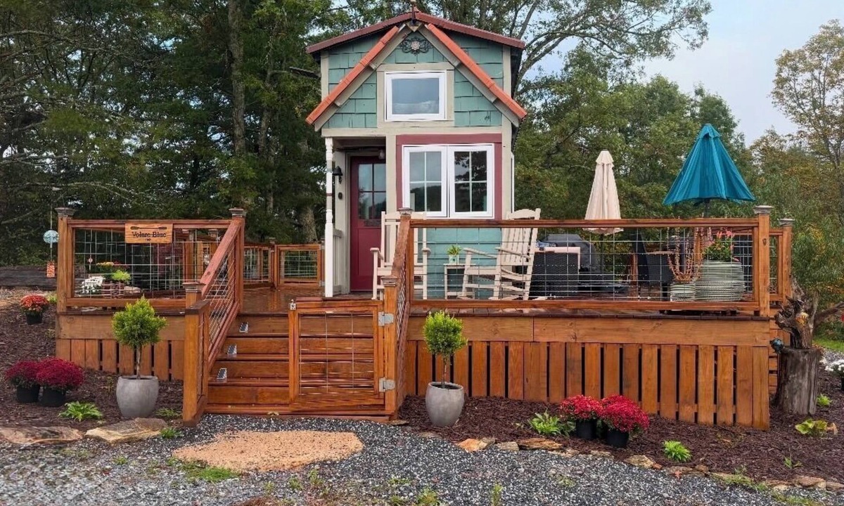 Cullowhee House | Private Exclusive Grounds Boutique Tiny House Mountain Views Near Lake Glenville