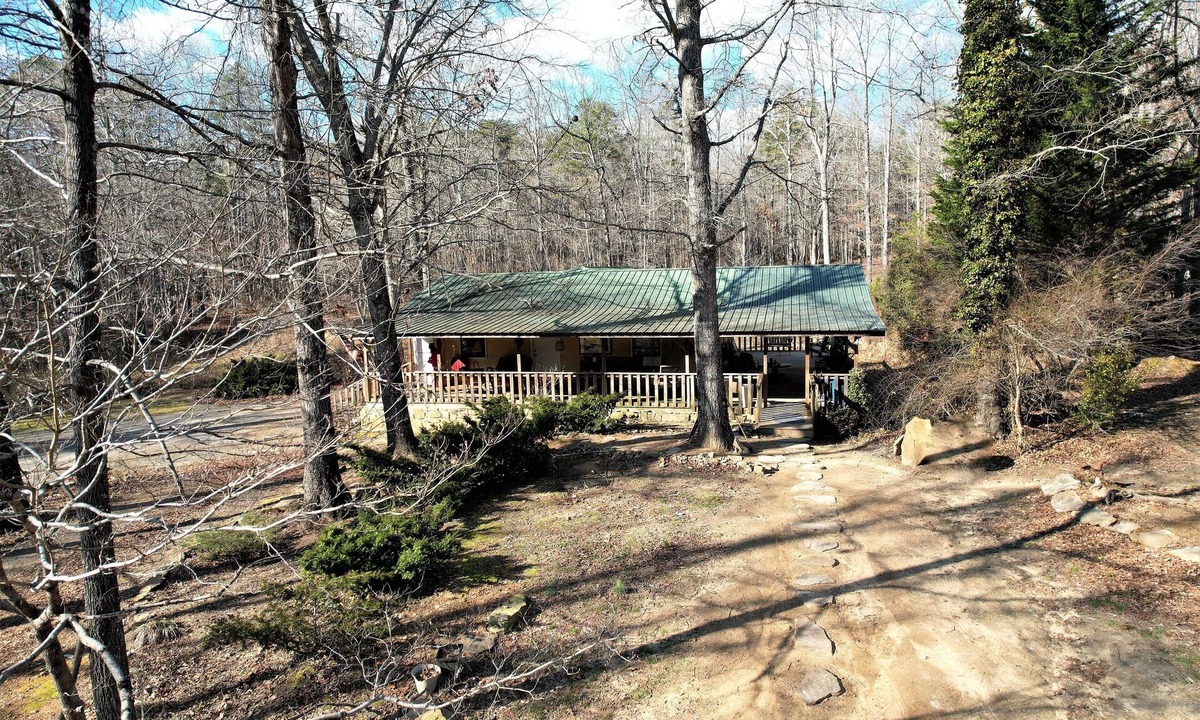 Mentone Cabin | ❤️PRIVATE FAMILY RETREAT! SLEEPS 6! TRAILS, FIREPIT, FISHING POND, & MORE ❤️