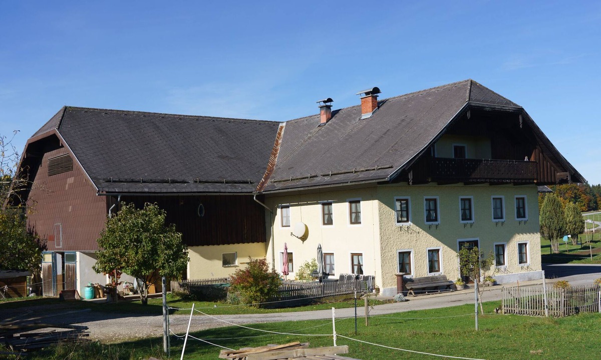 Seeham House | Private Farmhouse Escape: Ideal for up to 8 Guests