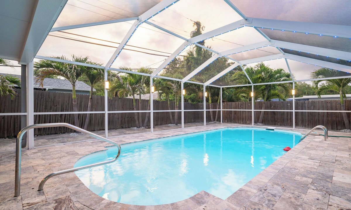 Harbor Bluffs House | Private Heated SaltWater Pool & Hot Tub 3-Bdrm Home in Harbor Bluffs Paradise