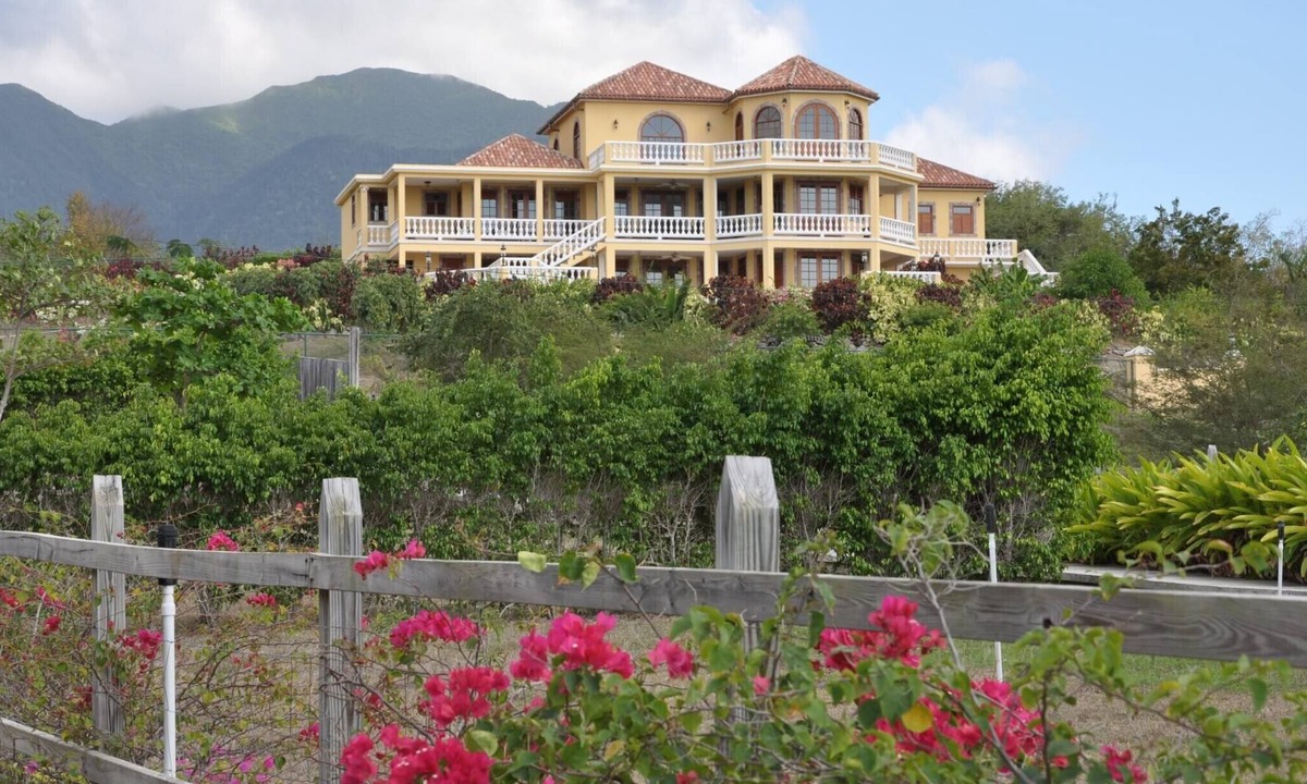 Jessups Village Villa | Private High-end Luxury On Beach, Great Family Or Couples Retreat, Infinity Pool