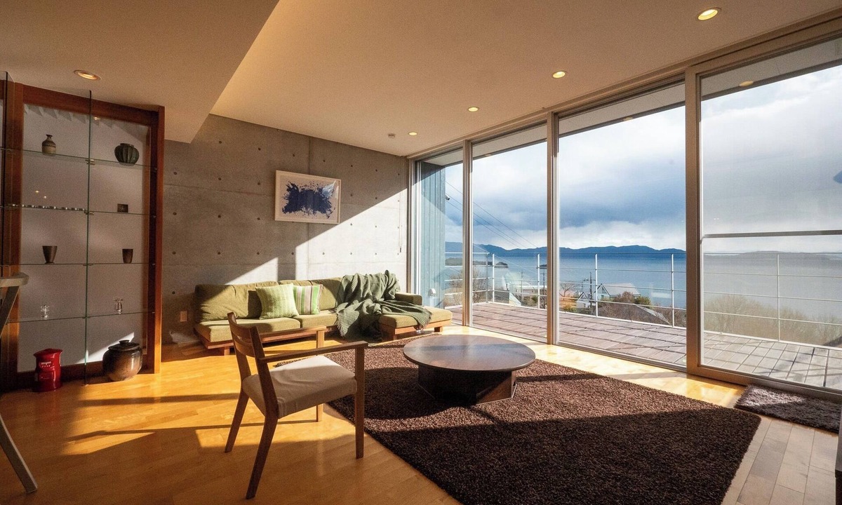 Ushimado House | Private house overlooking the Aegean Sea in Japan /Setouchi Okayama