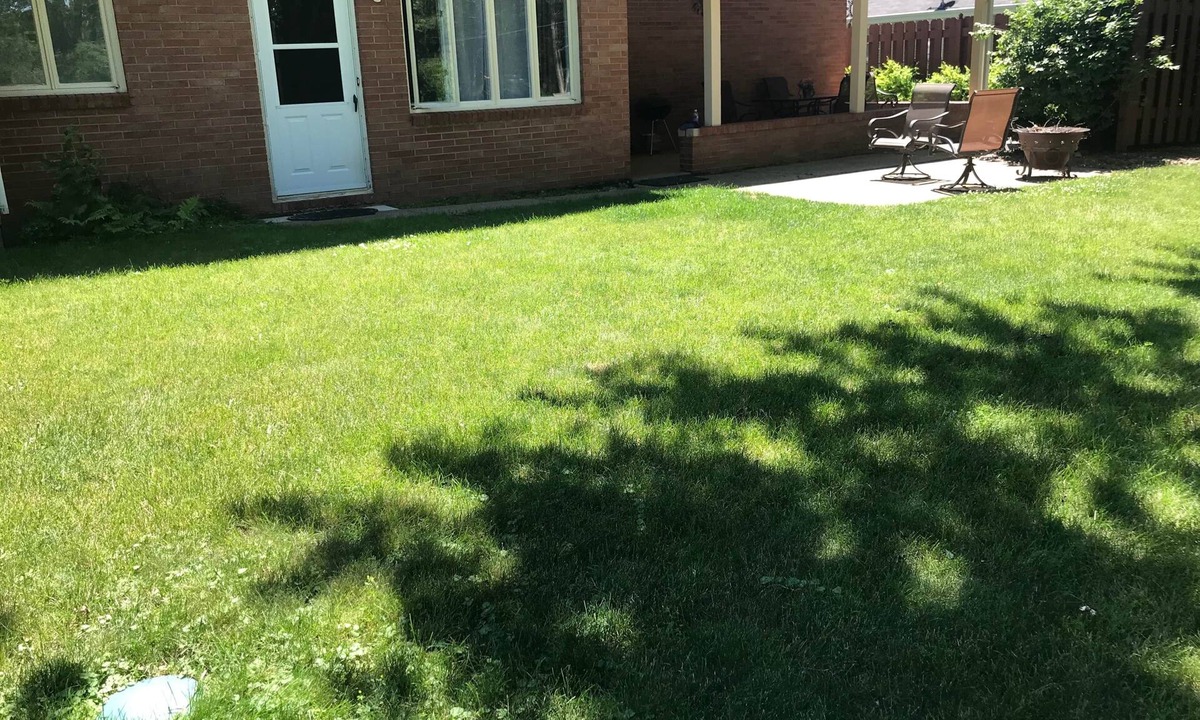 Dubuque House | Private king suite DBQ