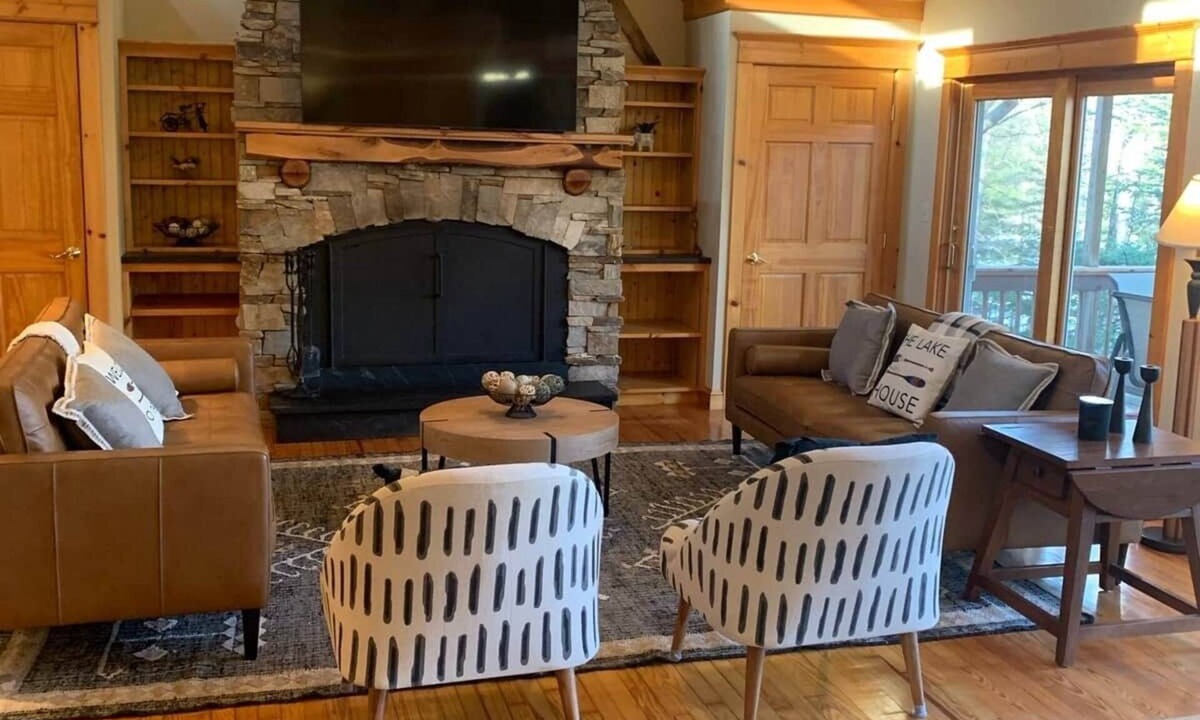 Mongaup Valley House | Private Lakefront with Dock!
