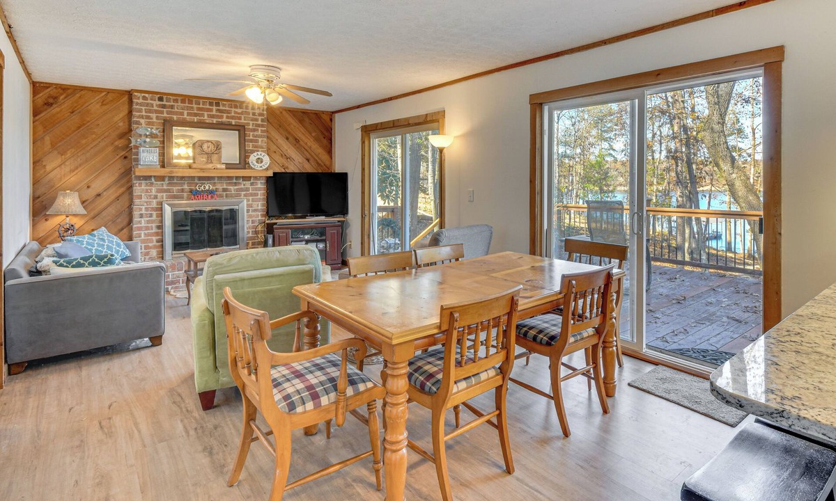 Reed Creek House | Private Lakefront Home w/Views & Dock in Hartwell