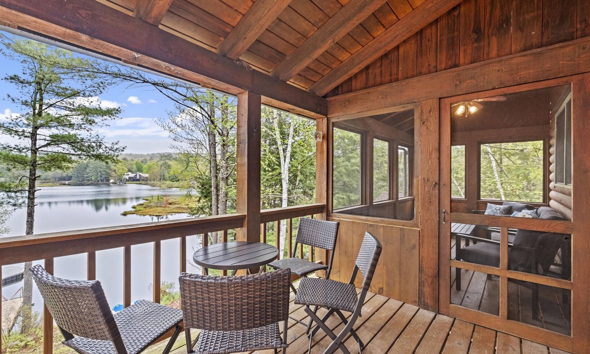 Sanbornton House | Private Lakefront - Luxury Log House