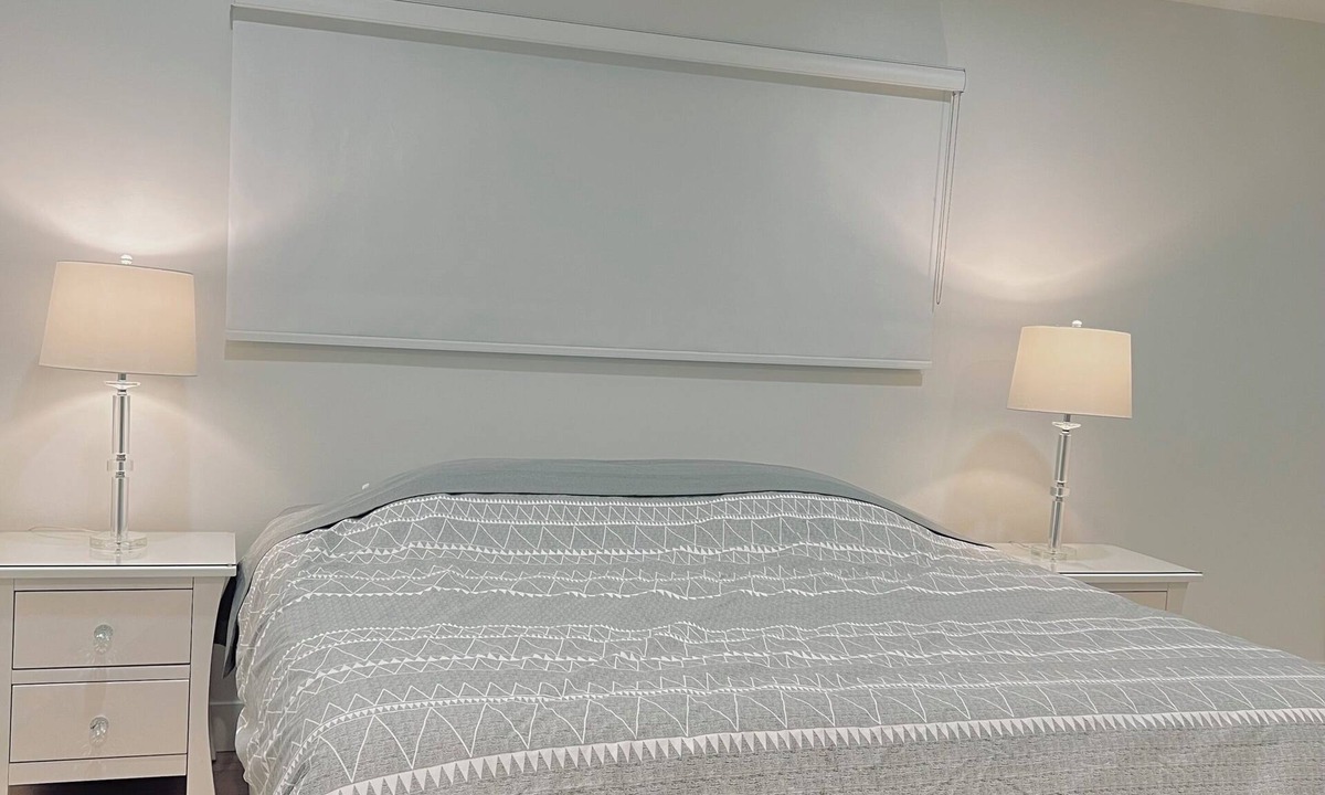 Metro Vancouver Regional District House | Private Luxury Suite Near Ferry, Airport, Vancouver & Free Private Parking