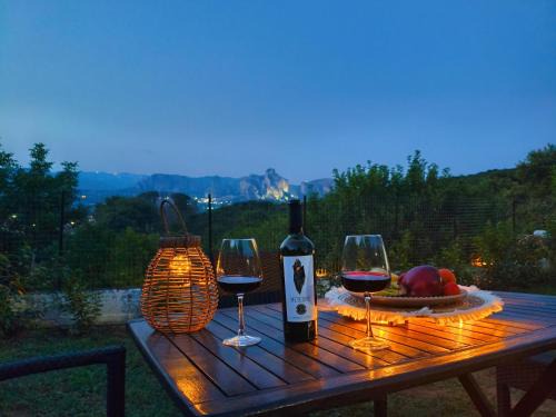 Diava House | Private Meteora Panorama Garden Villa