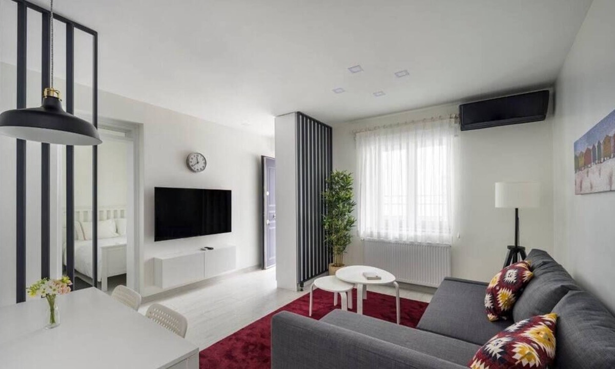 Bebek Apartment | Private Modern 2BR/1Bath Gem w/ Patio! #80