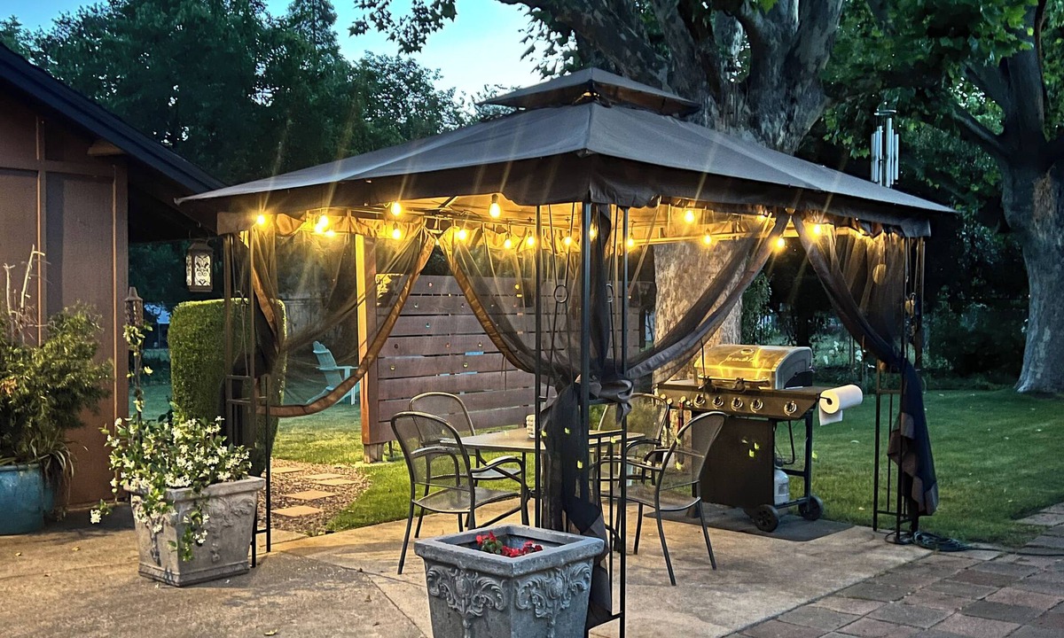 Cascade Cottage | Private Modern Entertainment Getaway