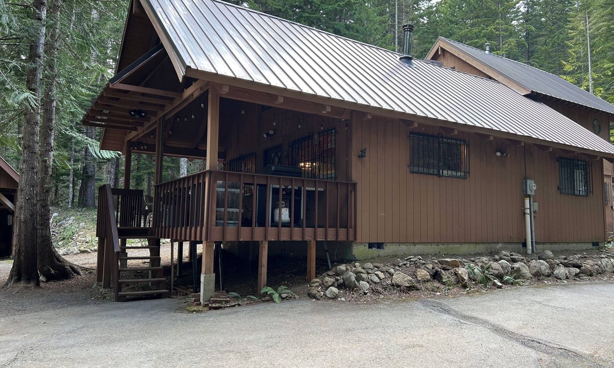Easton Cabin | Private Mountain Cabin at Kachess Lake