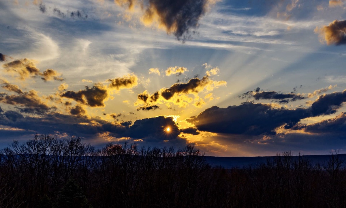 Davis Ski Chalet | Private mountainside chalet bordering Dolly Sods with beautiful panoramic view.