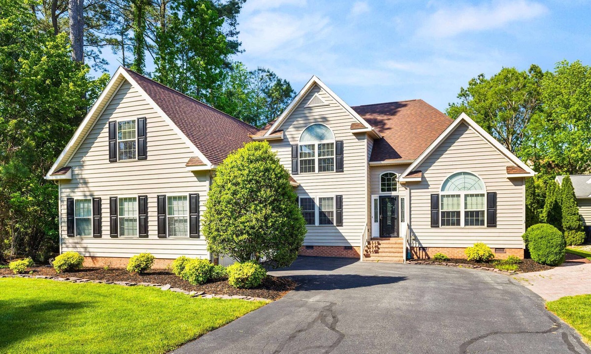 Ocean Pines House | Private Oasis | Backyard Pool