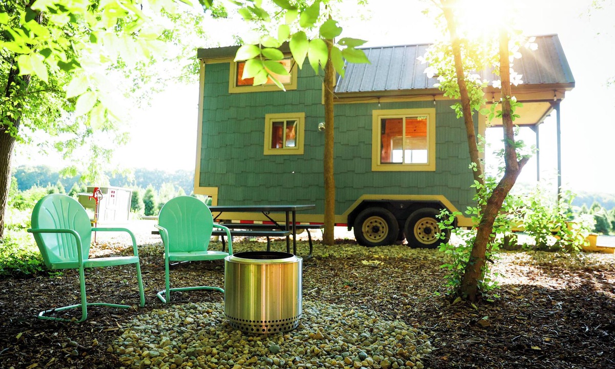 Stockwell Cabin | Private oasis - Tiny house on 60 acre Christmas tree farm