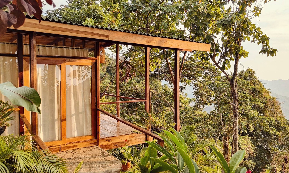 Minca Cabin | Private ocean view cabin on Minca Sintropia sustainable lodge & coffee finca