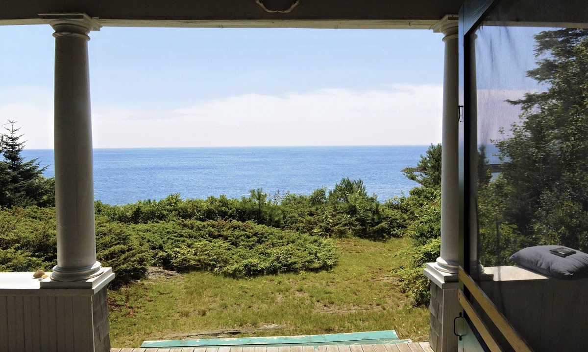 Bailey Island Cottage | PRIVATE OCEANFRONT RETREAT - enjoy the peace and quiet of an historic Maine home