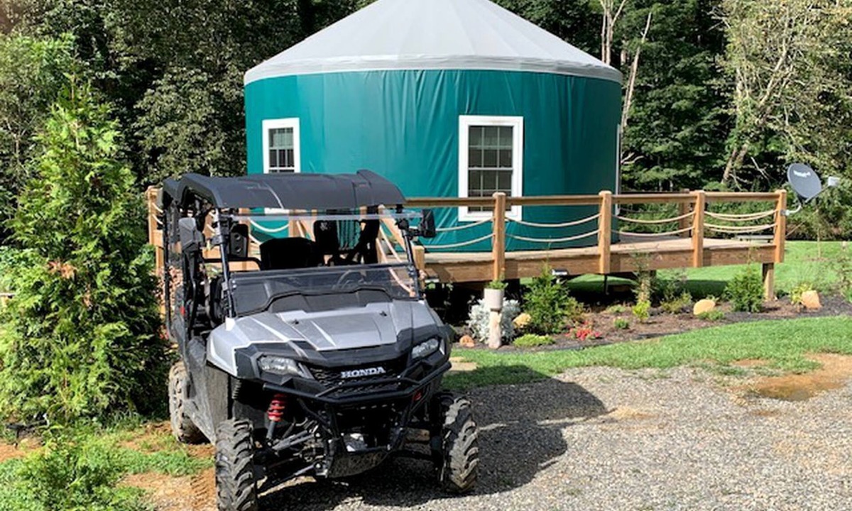 Dugspur House | Private, Pet Friendly Creekside Yurt with Hot Tub in Dugspur, Perfect for a Virginia Glamping Getaway