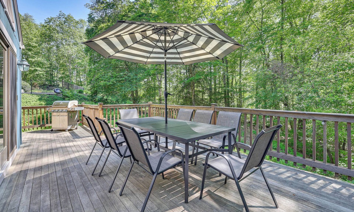 Killingworth House | Private Pool! Getaway, 14 Mi to Hammonasset Beach