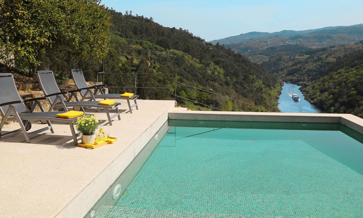 Campos de Baixo Villa | Private Pool with fantastic views over Douro River - Porto & Airport 1H