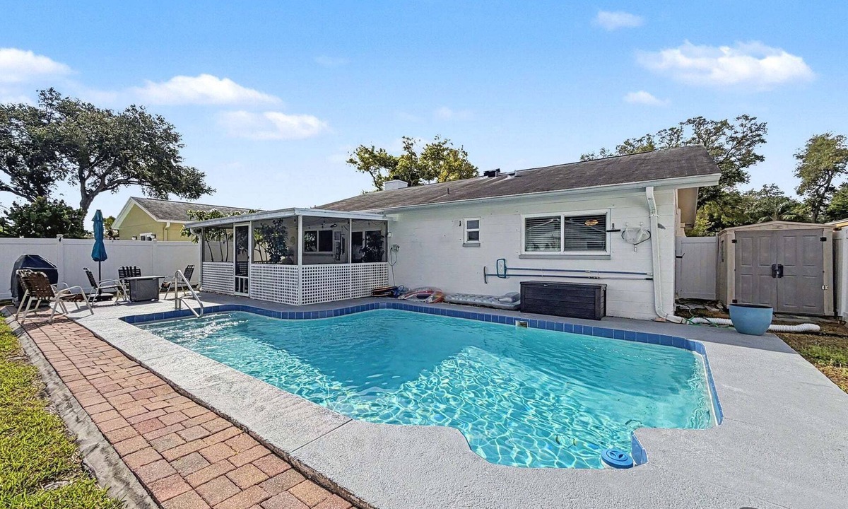 Pinellas Park House | Private Pool Retreat Near Beaches & Downtown St. Pete
