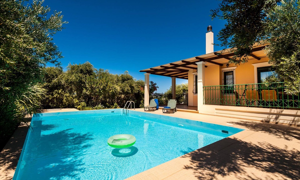Chania Villa | Private pool ★ Sea view ★ Wifi ★ Beach at 1km ★ 3 bedrooms