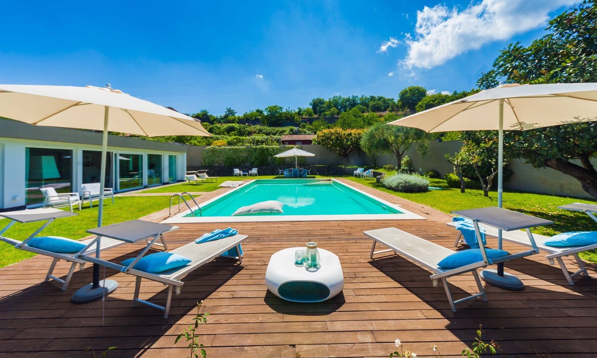 Viagrande Villa | Private pool, stylish