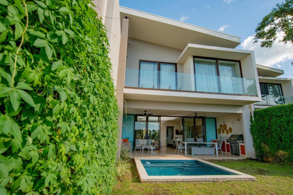 Playa Conchal House | Private Pool Townhouse with Partial Ocean View - Aromo - Reserva Conchal