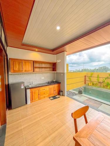Pejeng Kawan Villa | Private Pool Villa 1BR with Kitchen & Dining