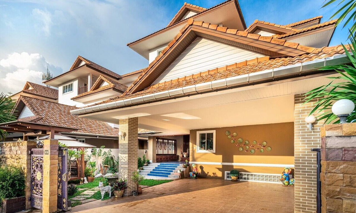 Talat Yai Villa | Private Pool Villa Free Airport Transfer.