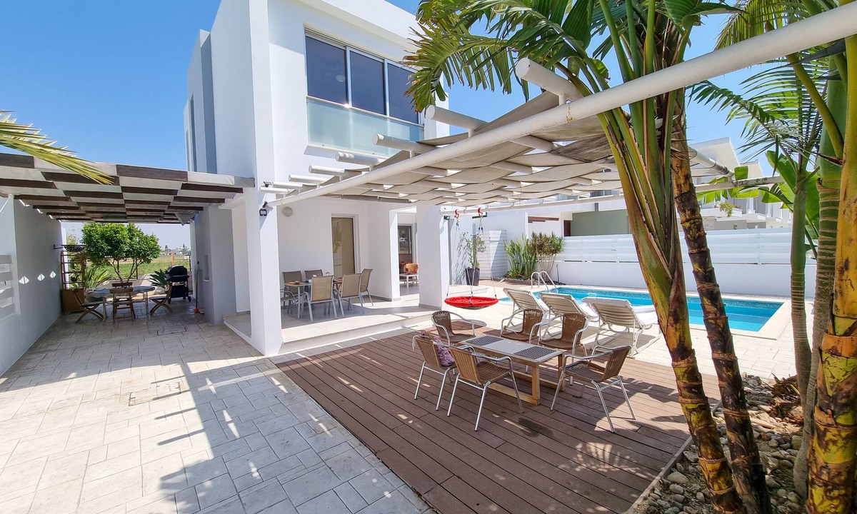Pervolia Villa | Private Pool Villa Next to the Beach