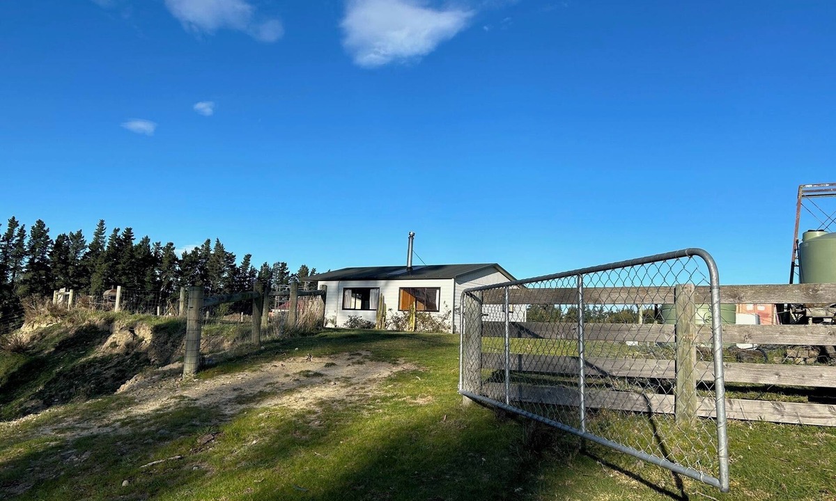 North Loburn Cottage | Private, quiet, stunning views,