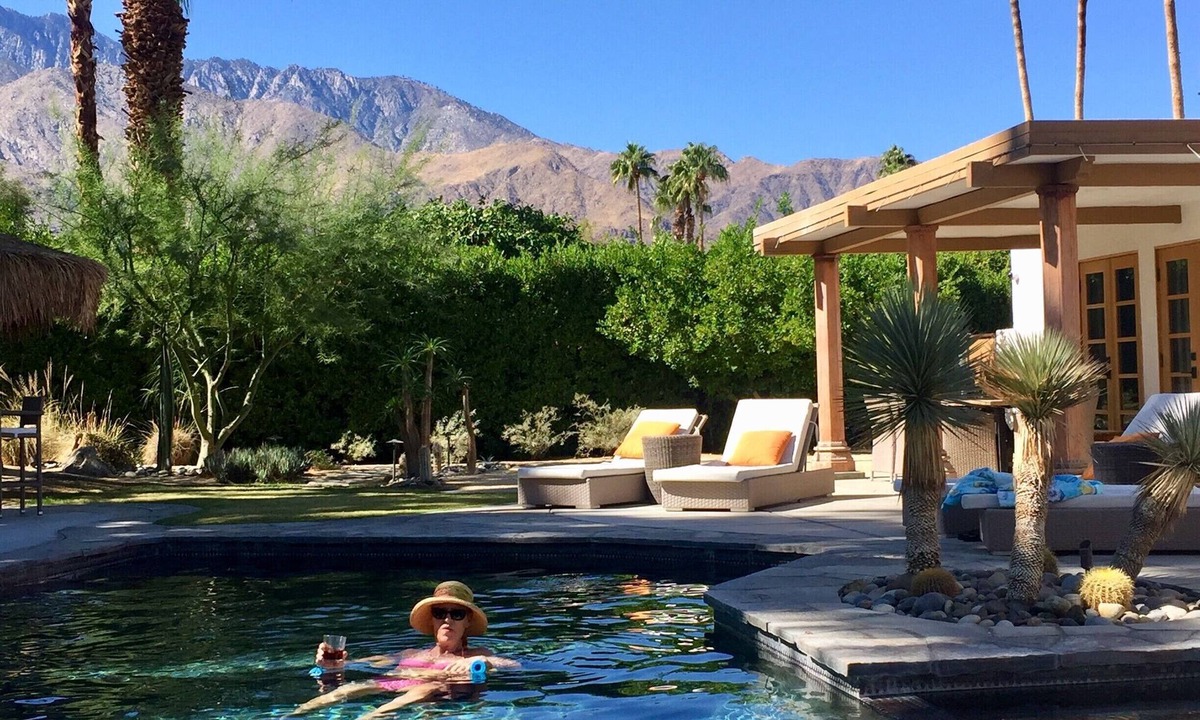 Palm Springs House | Private resort backyard+Salt Water Pool & Spa. 20% discount 7 day stay