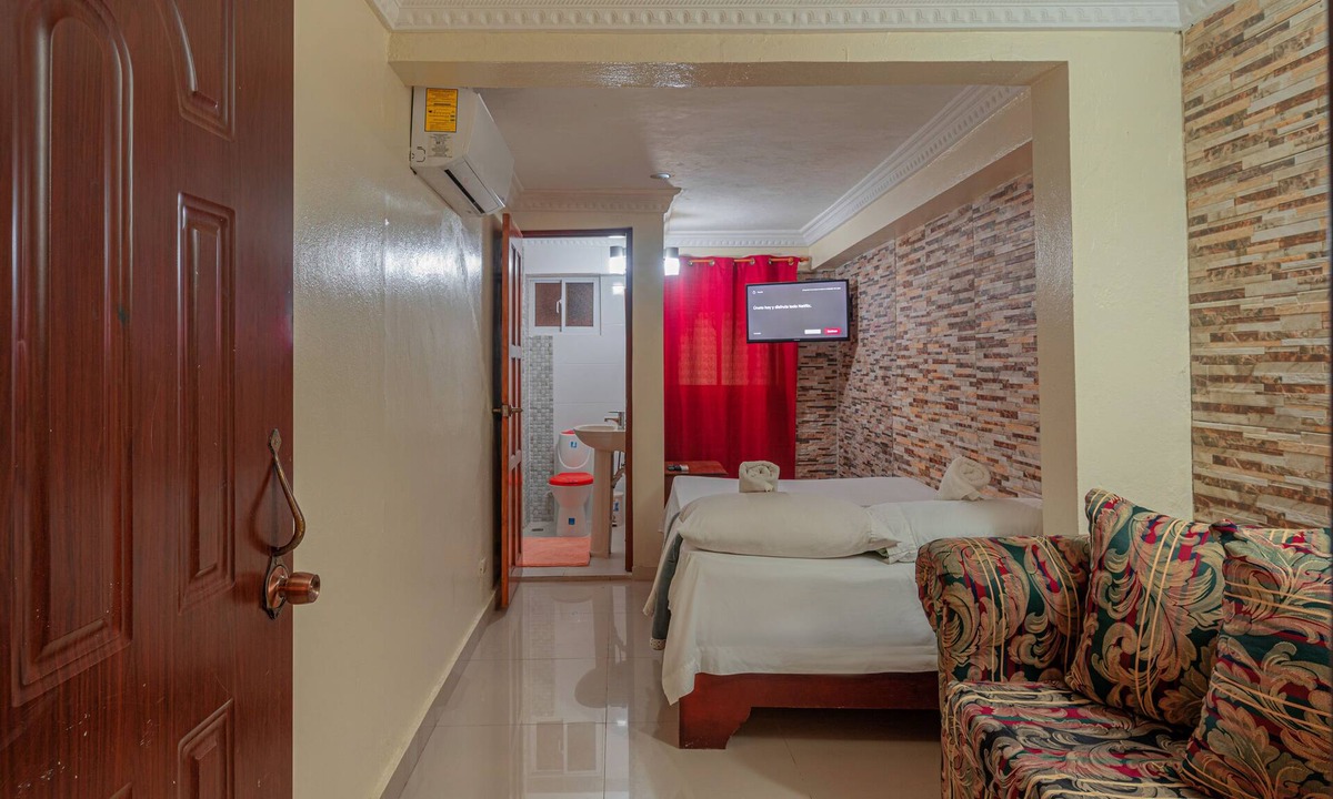 Corales del Sur House | Private Room in Corales del Sur, Santo Domingo Este Near Las Americas Airport